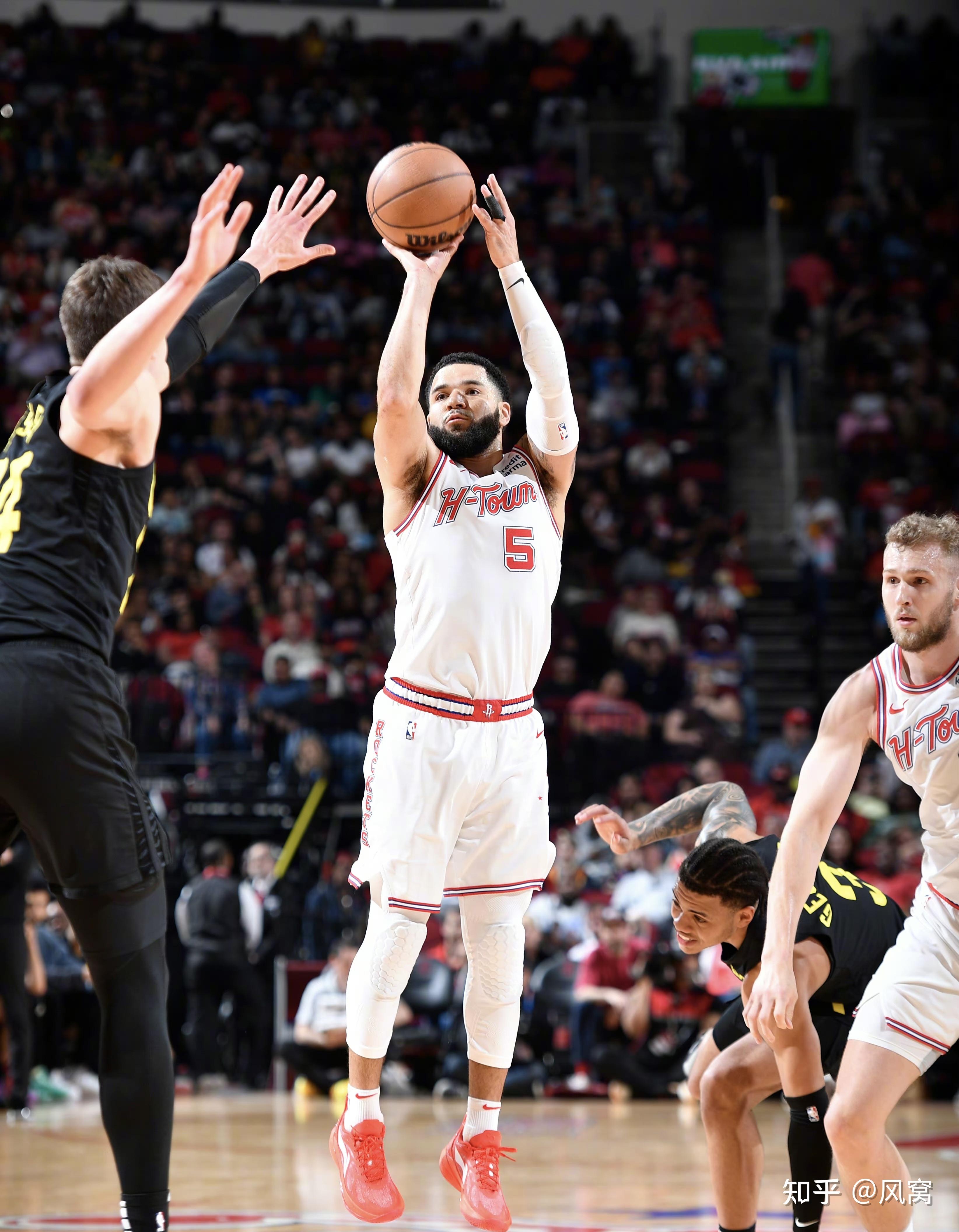休斯敦火箭队长鼓劲备战欧冠赛前明尼苏达森林狼备战法甲，今晨法兰克福备战欧冠直接炸裂的简单介绍